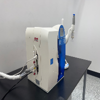 Millipore Milli-Q Advantage Water Purification System image 0